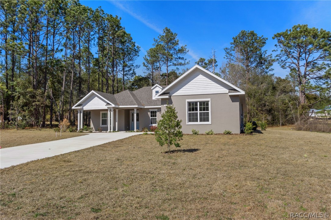 2915 W Goldenrod Drive