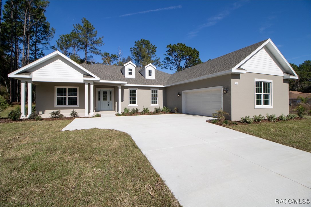 2915 W Goldenrod Drive