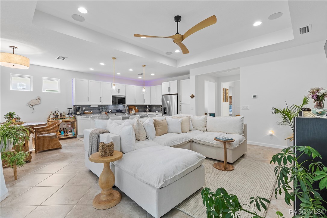 596 Hang Loose Way, Daytona Beach, New York image 15