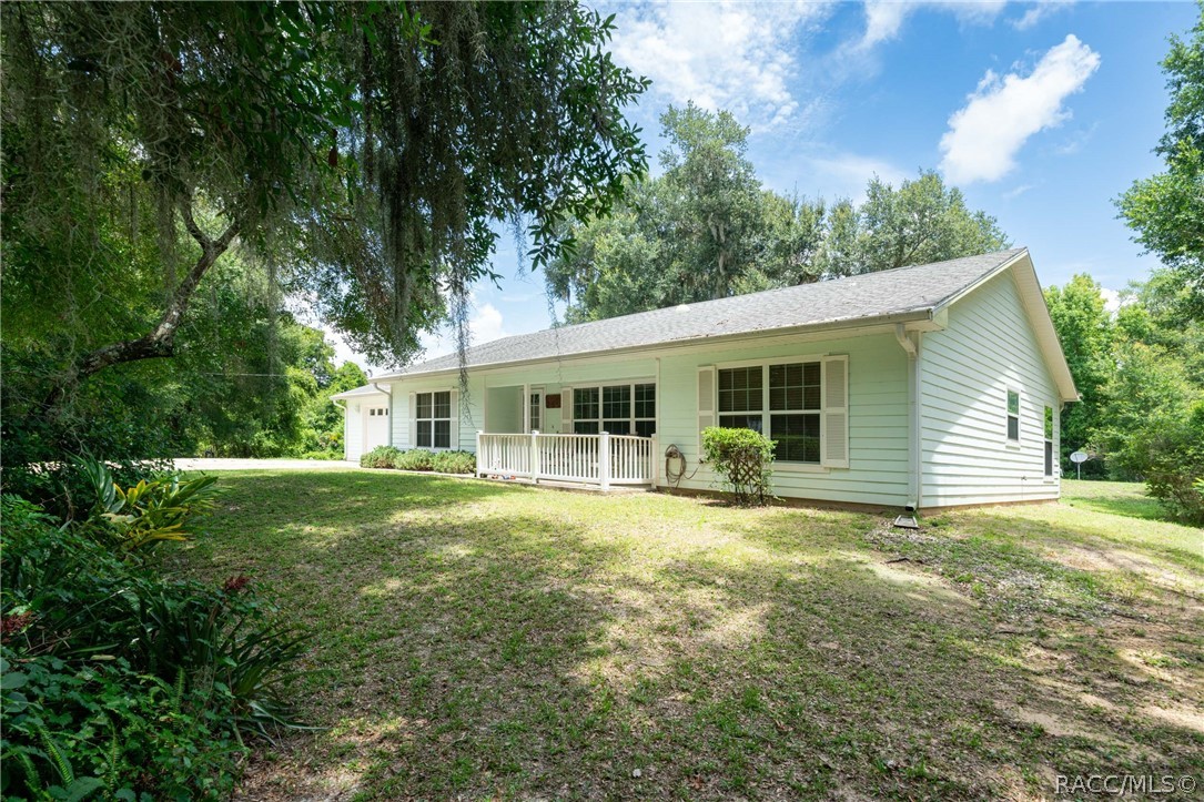 6105 N Bayfront Drive, Hernando, Florida image 3