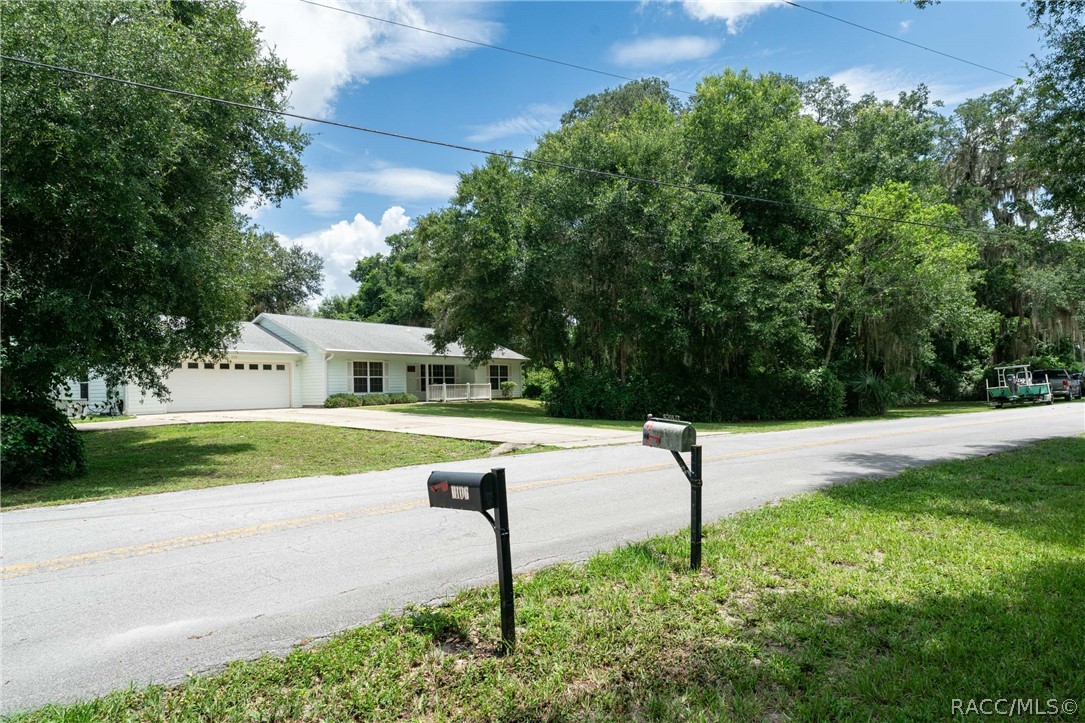 6105 N Bayfront Drive, Hernando, Florida image 35