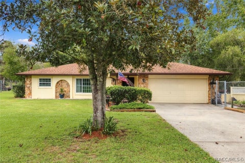 Homes For Sale - 4333 SW Hyacinth Court<br/> Dunnellon, FL 34431