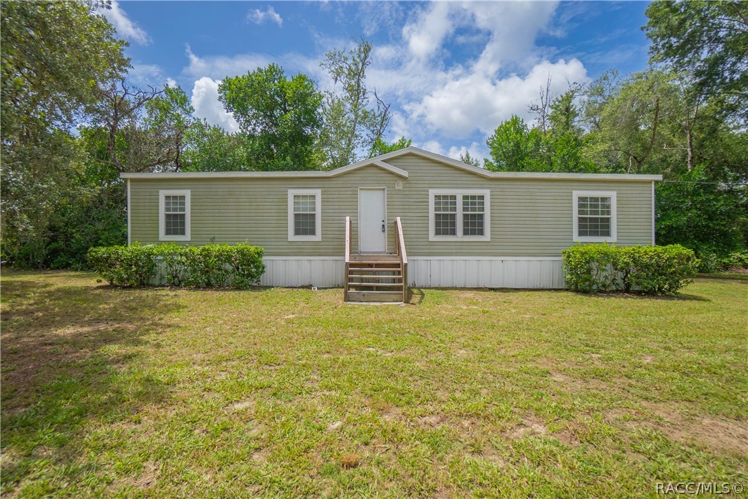 Photo 1 of 37 — 3228 N Oakland Terrace, Crystal River, FL 34428
