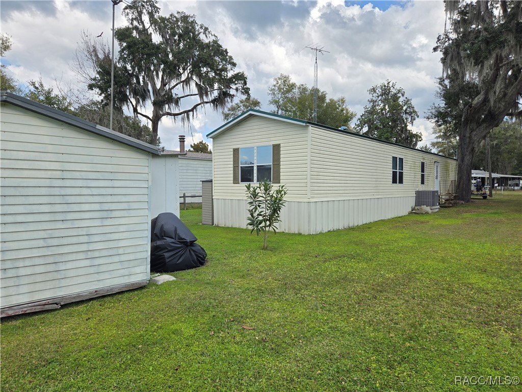 4080 N Bluewater Drive, Hernando, Florida image 5