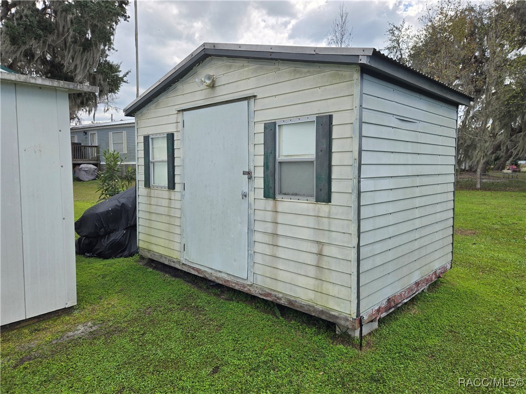 4080 N Bluewater Drive, Hernando, Florida image 8