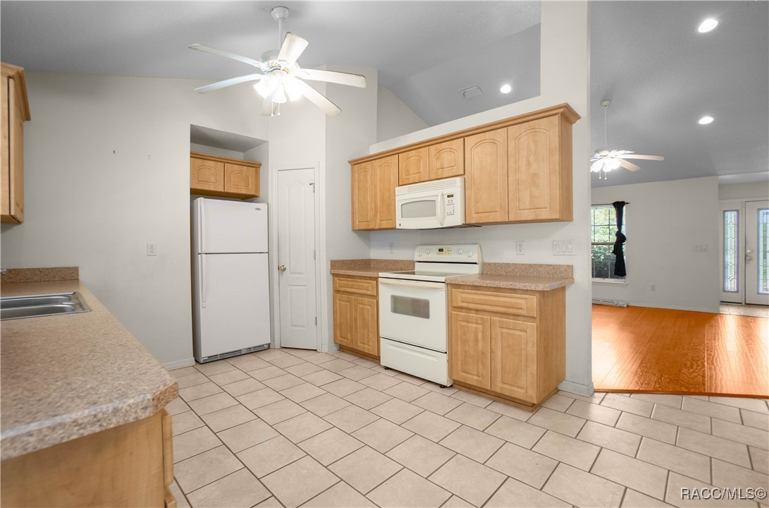 11068 N Mataro Avenue #2G, Citrus Springs, New York image 10