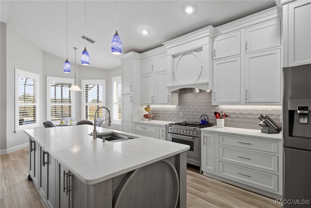 107 W Mickey Mantle Path