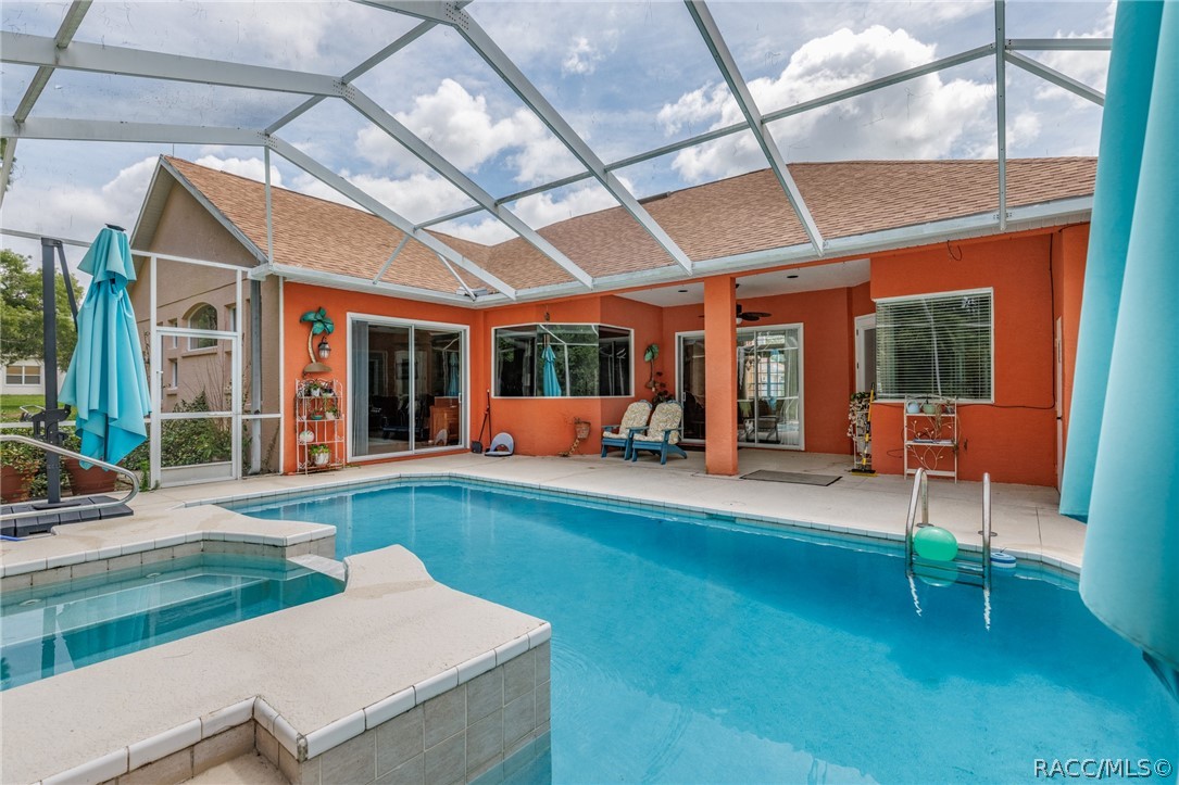 11 Gingerwood Drive