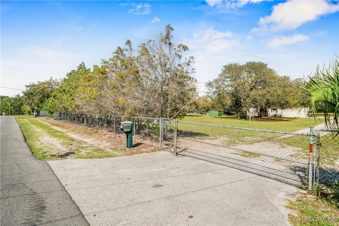 5163 S Memorial Drive, Homosassa, New York image 14