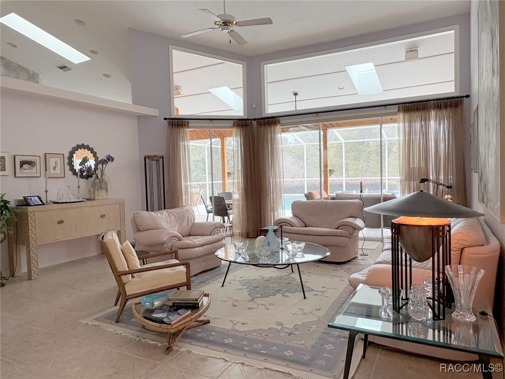 1 Deerwood Drive, Homosassa, Florida image 7