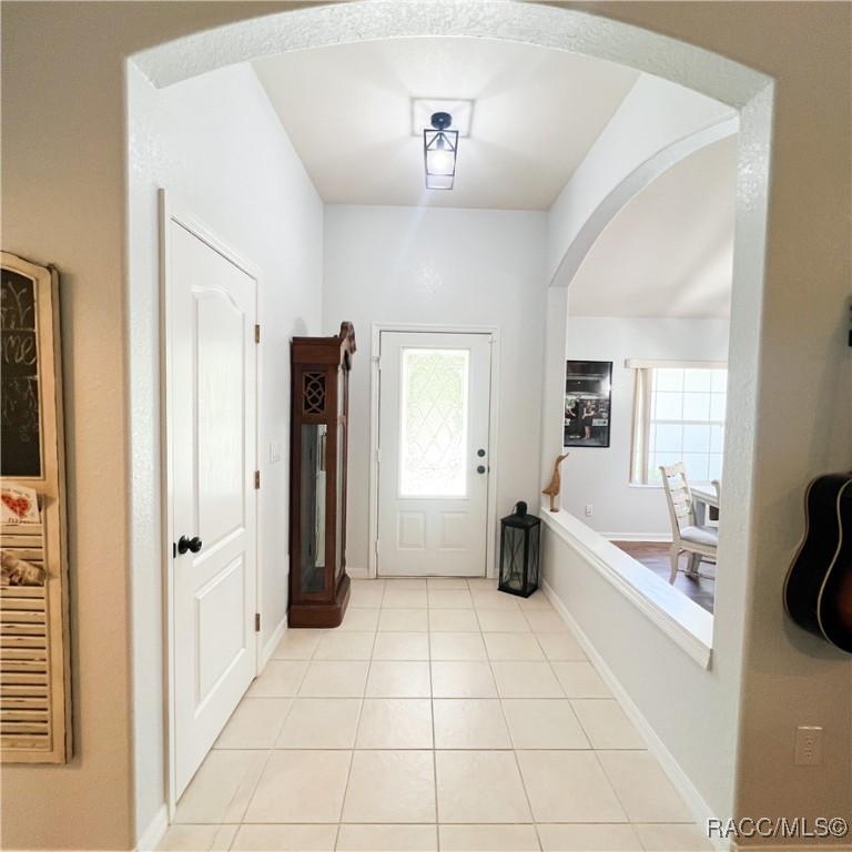 8564 N Merrimac Way, Citrus Springs, New York image 8