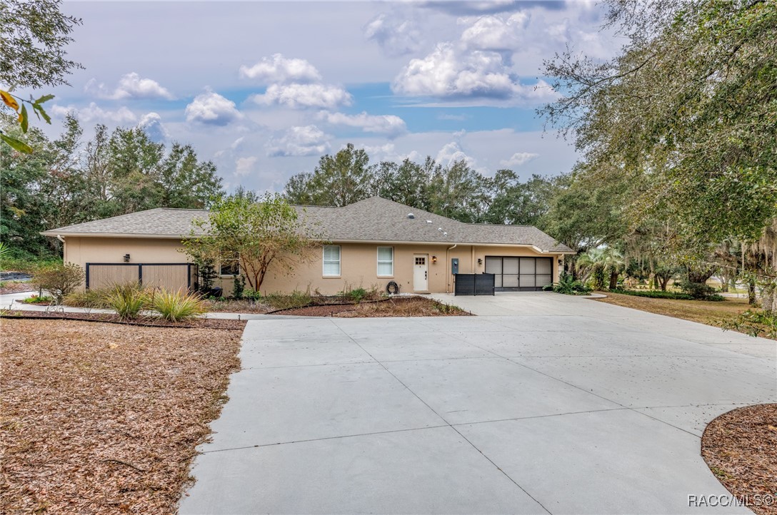 1692 E Ridgefield Drive, Hernando, Florida image 3