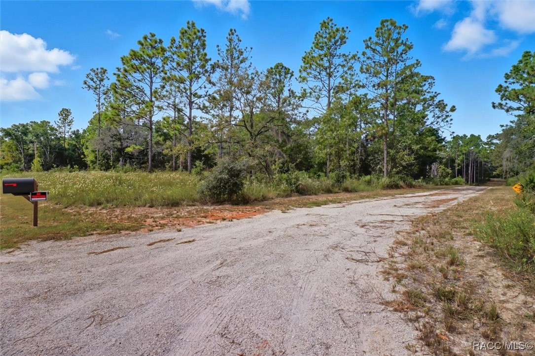 7576 N Heller Avenue