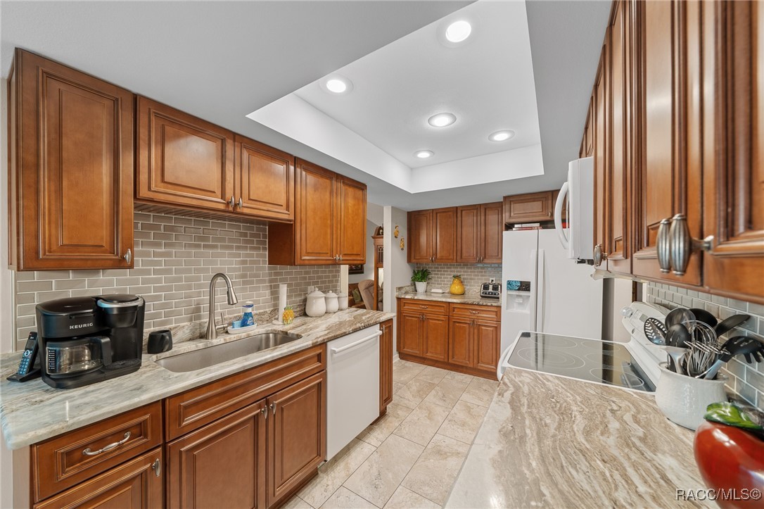 9540 W Caravan Path, Crystal River, New York image 12