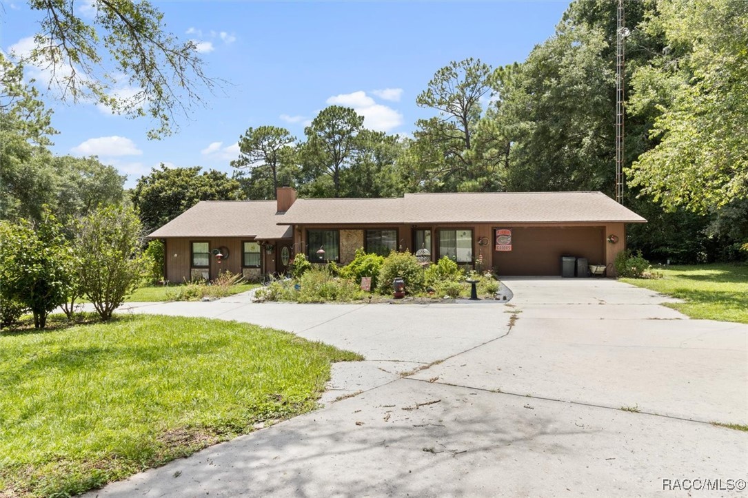 1738 N Crooked Branch Drive, Lecanto, Florida image 1