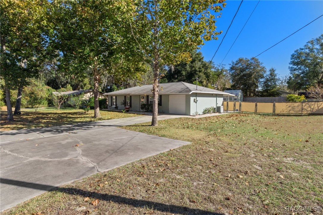 1018 Jones Avenue, Inverness, Florida image 4