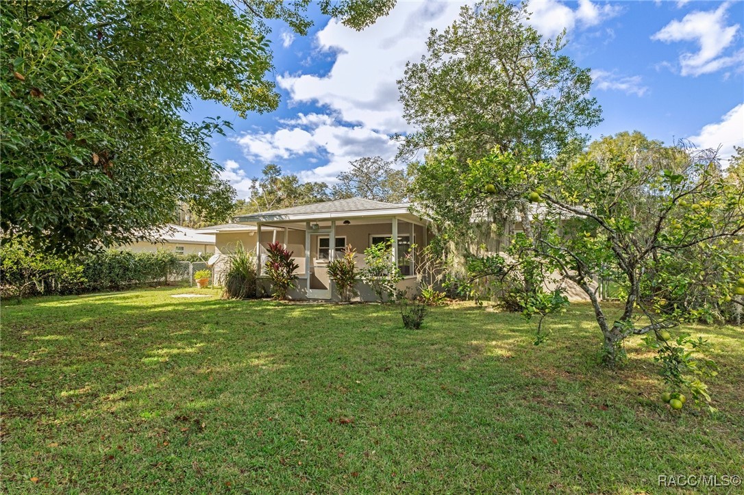 9302 E Redwood Place, Inverness, Florida image 32