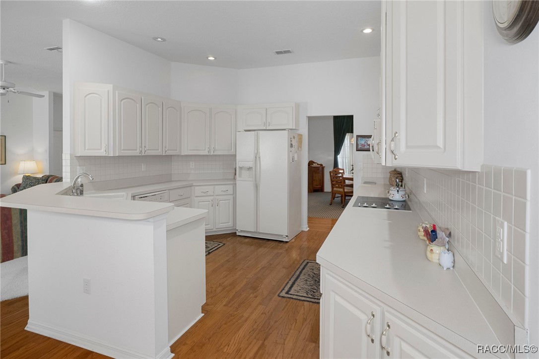 6 Oak Village Boulevard, Homosassa, New York image 15