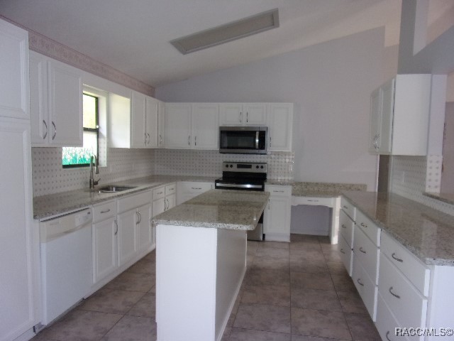 6337 W Lexington Drive, Crystal River, Florida image 2