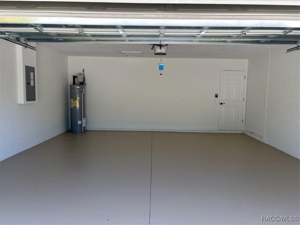 2480 W Rutland Drive, Citrus Springs, New York image 30