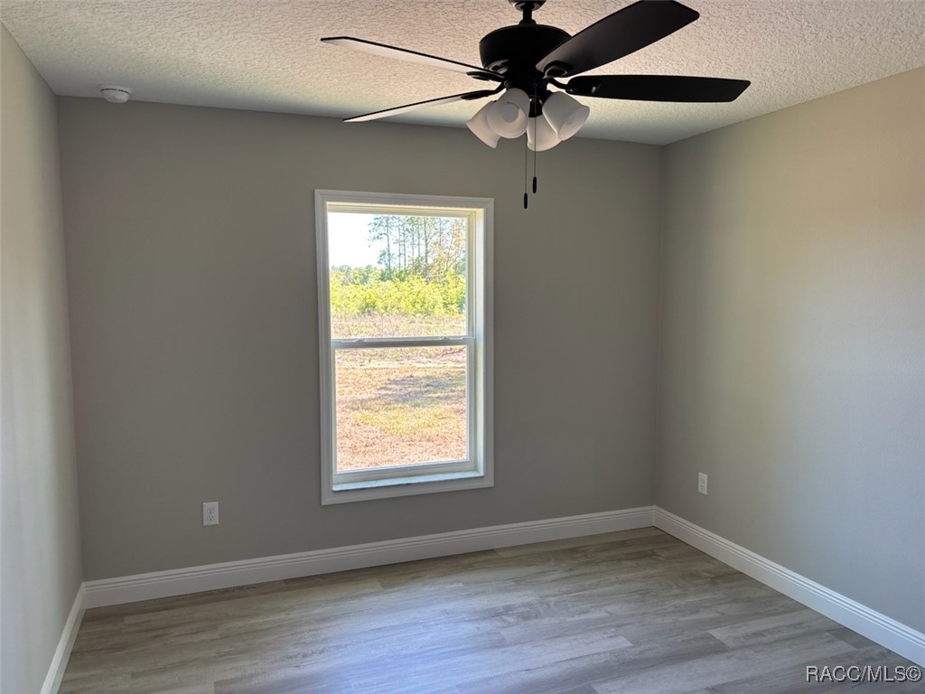2480 W Rutland Drive, Citrus Springs, New York image 28