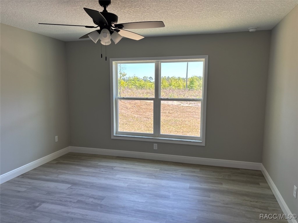 2480 W Rutland Drive, Citrus Springs, New York image 16