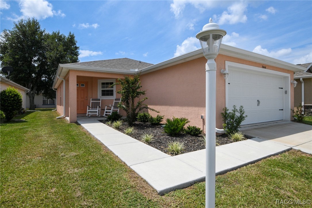 10444 S Drew Bryant Circle, Floral City, Florida image 2