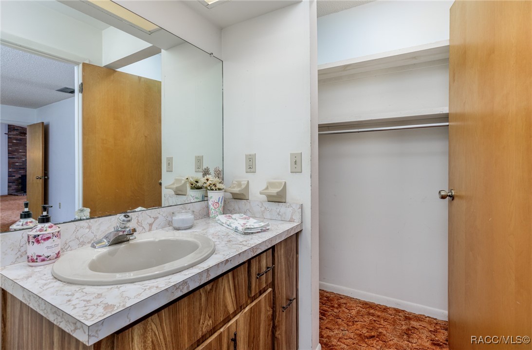 10169 W Tom Mason Drive, Crystal River, New York image 12