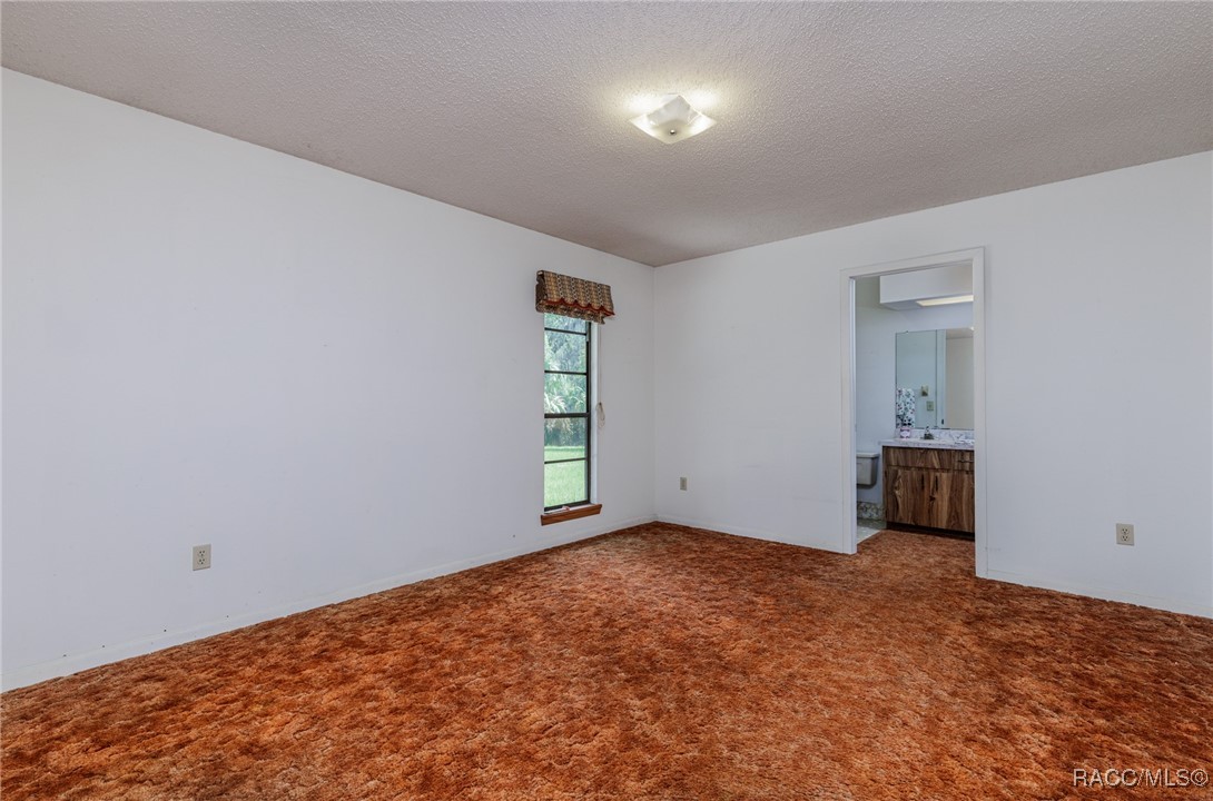 10169 W Tom Mason Drive, Crystal River, New York image 9