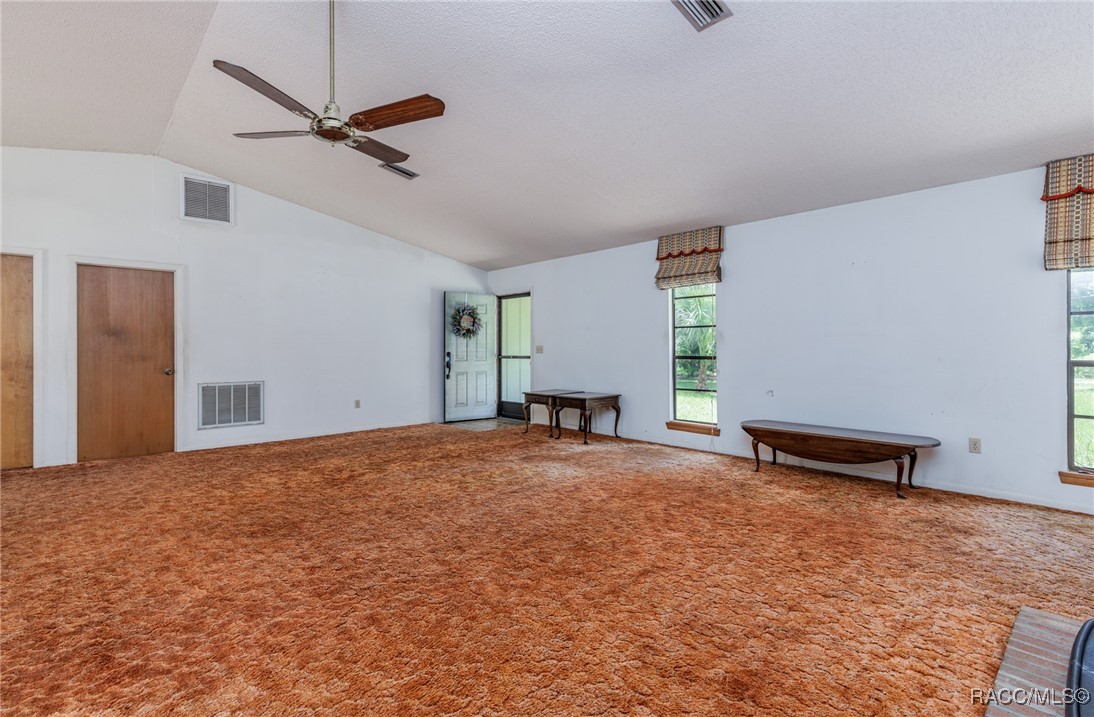 10169 W Tom Mason Drive, Crystal River, New York image 2