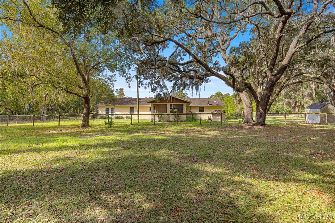 10861 SE 108th Terrace Road, Belleview, Florida image 38