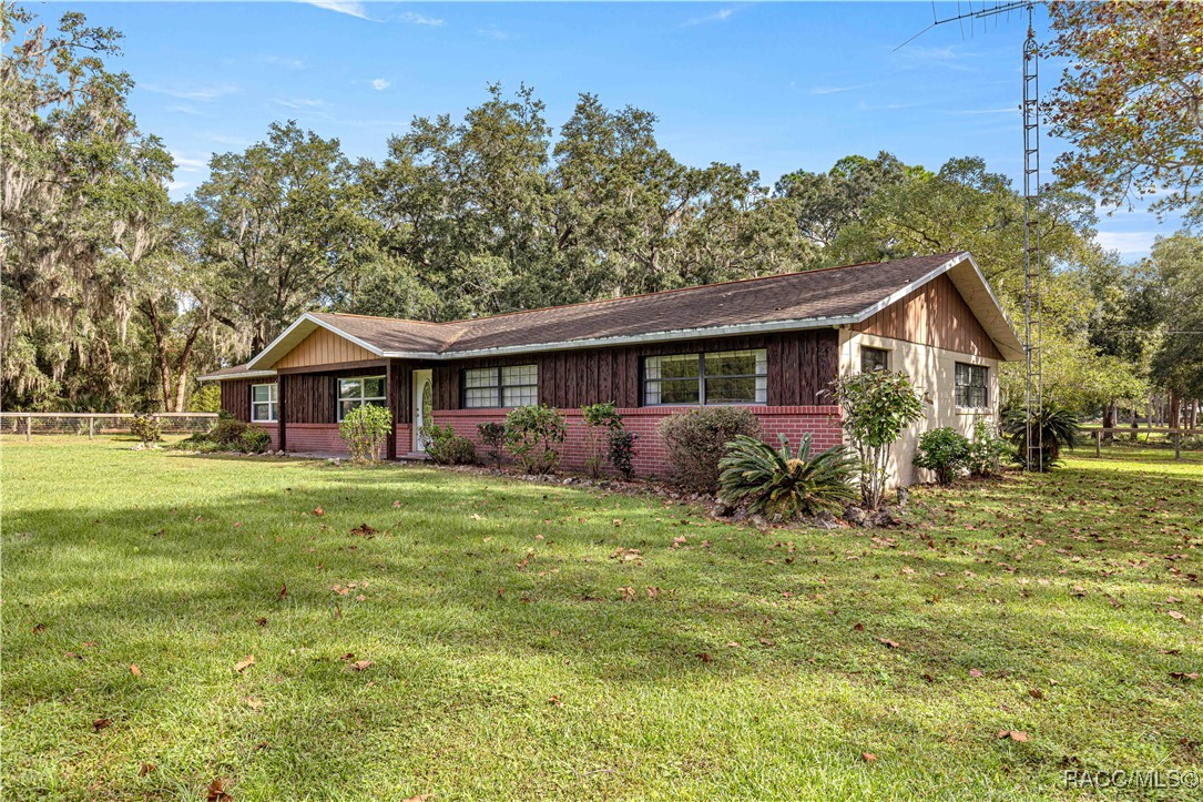 10861 SE 108th Terrace Road, Belleview, Florida image 1