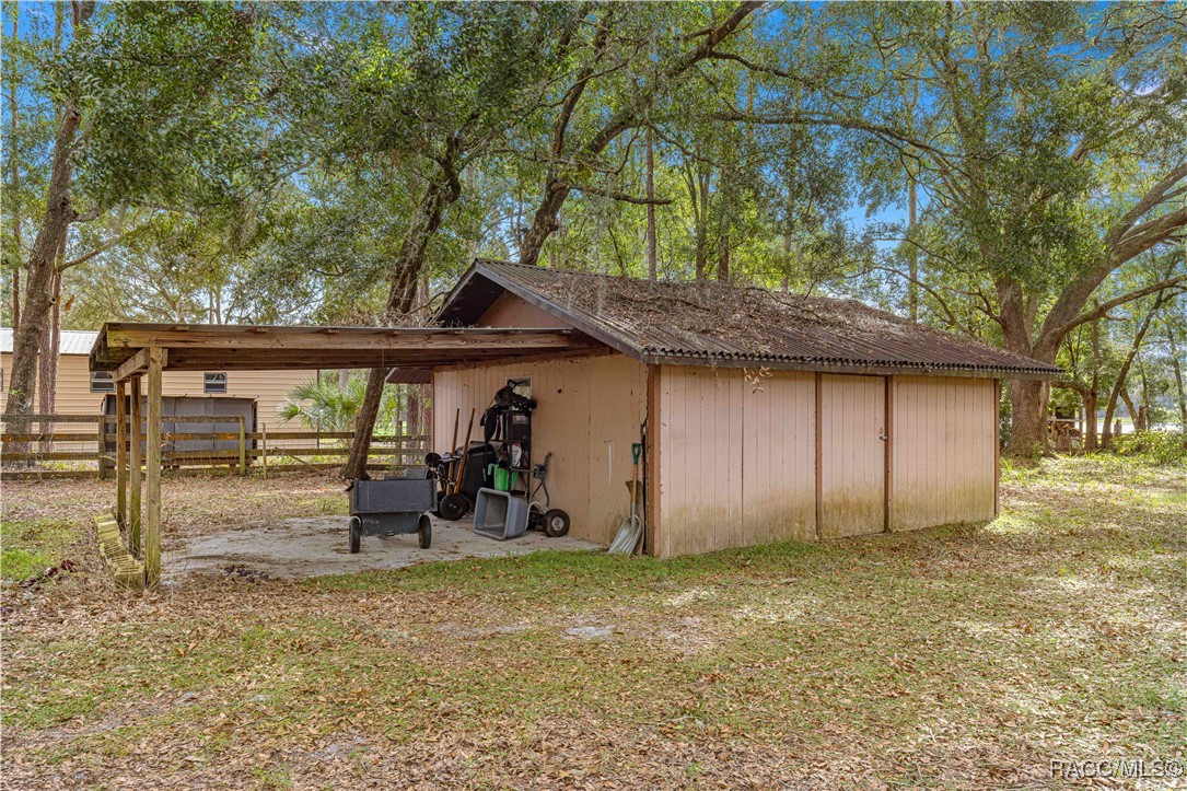 10861 SE 108th Terrace Road, Belleview, Florida image 35