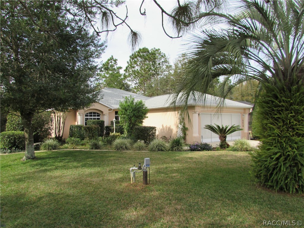 Photo 1 of 17 — 19479 SW 100th Loop, Dunnellon, FL 34432