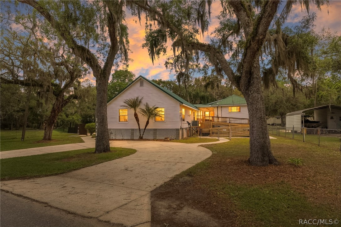 5447 S Boulevard Drive