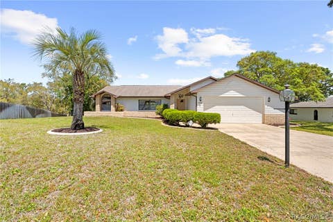 Homes For Sale - 4488 Bluewater Avenue<br/> Hernando County, Spring Hill, FL 34606