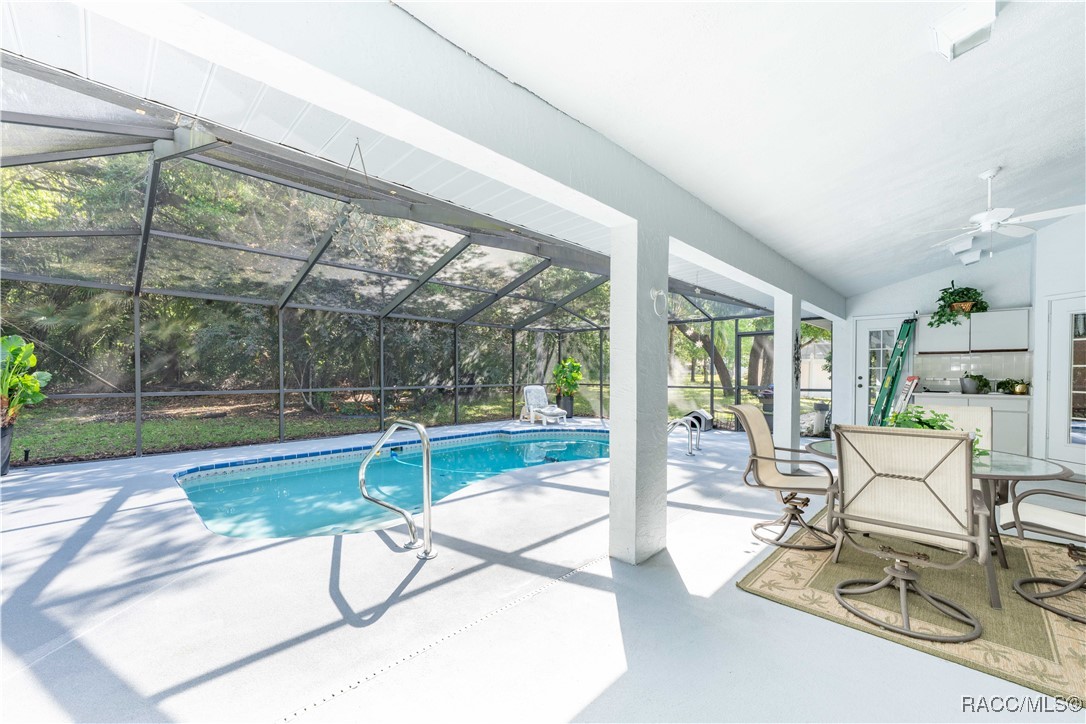 41 Pine Drive, Homosassa, Florida image 35