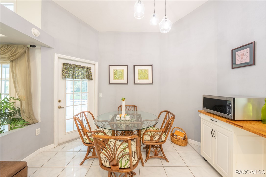 41 Pine Drive, Homosassa, Florida image 20