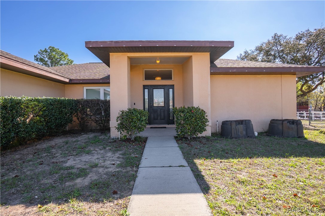 1805 S Overview Drive, Lecanto, Florida image 2