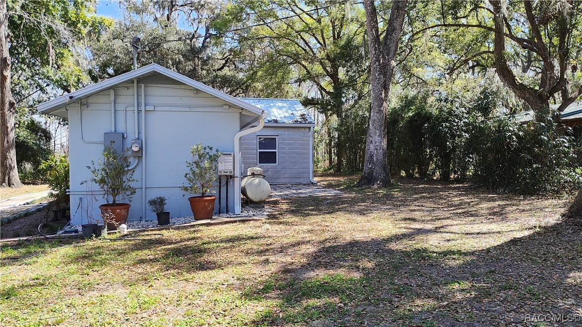 9193 S Great Oaks Drive, Floral City, Florida image 43
