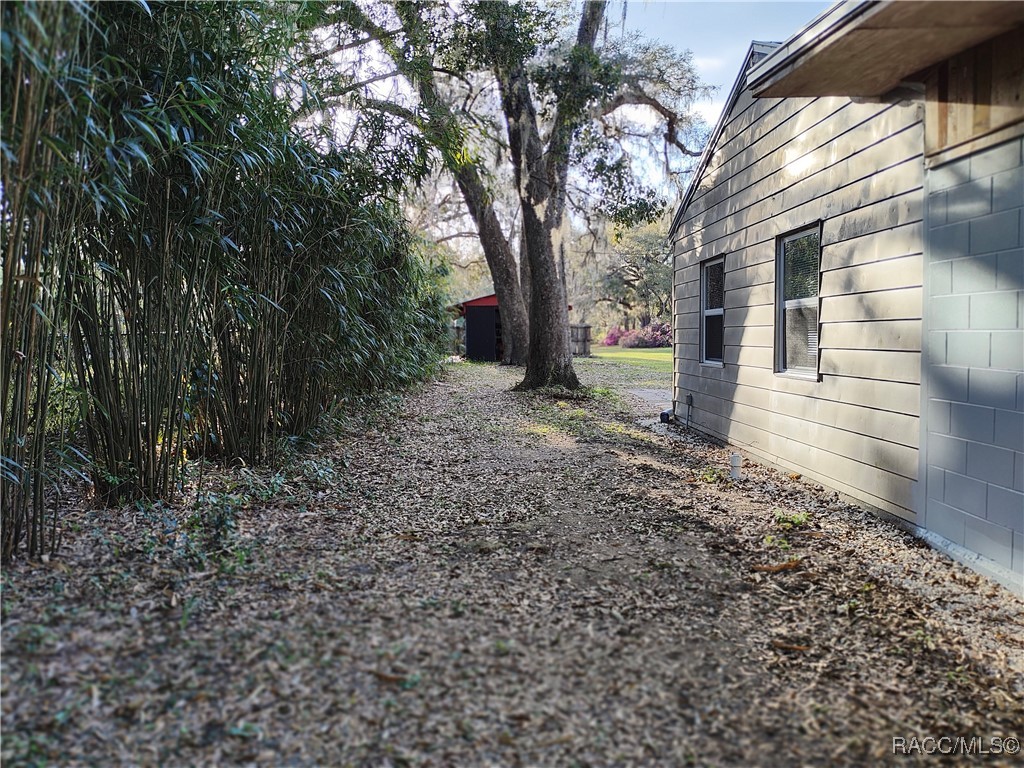 9193 S Great Oaks Drive, Floral City, Florida image 39