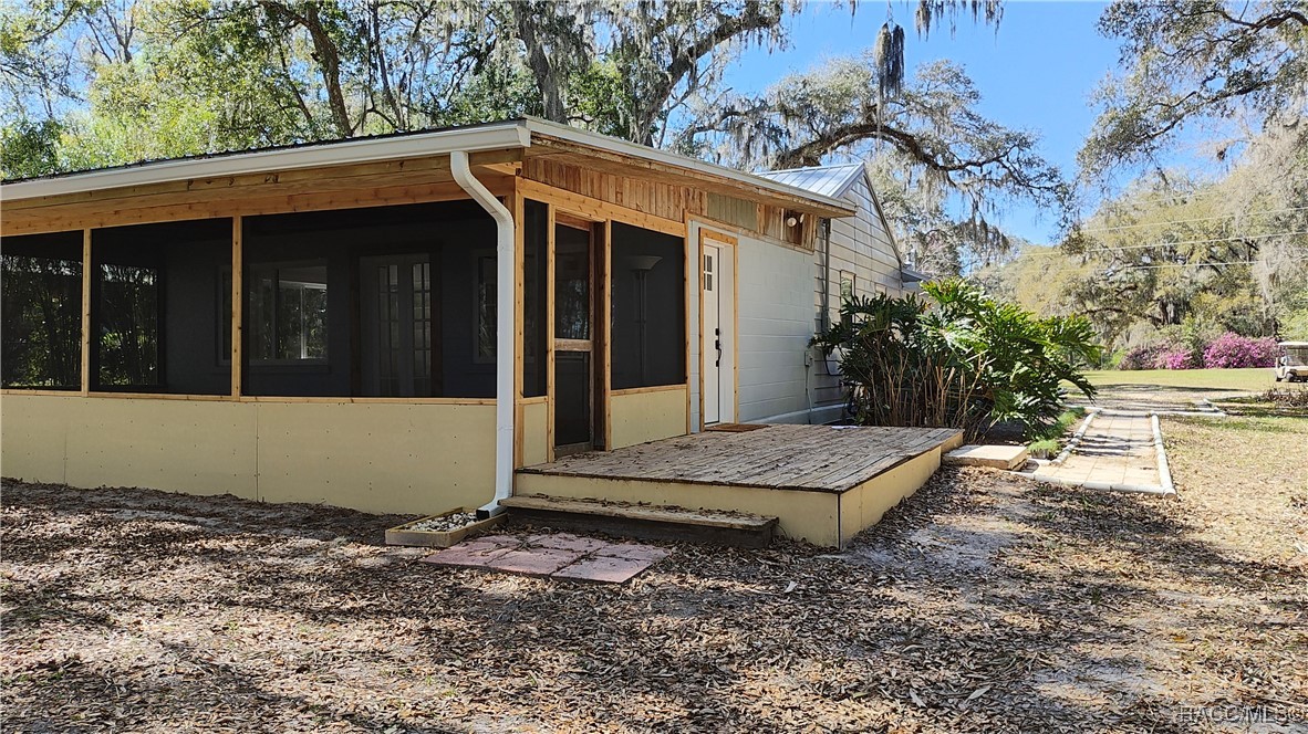 9193 S Great Oaks Drive, Floral City, Florida image 37