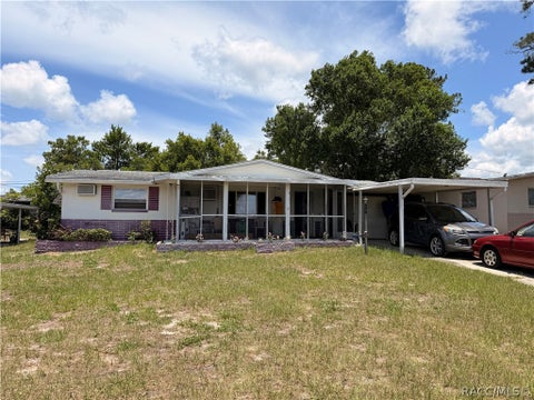 Homes For Sale - 66 S Washington Street<br/> Beverly Hills, FL 34465