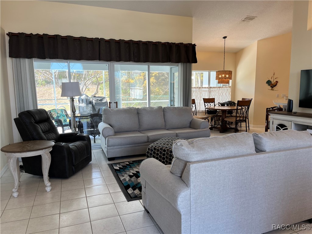 3564 E Cove Park Trail, Hernando, Florida image 2
