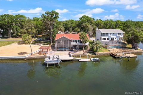 A home in Crystal River