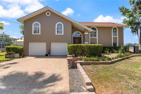 A home in Crystal River