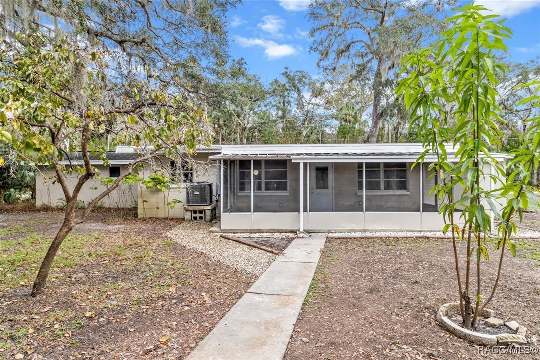 1920 NW 16th Court, Crystal River, Florida image 9