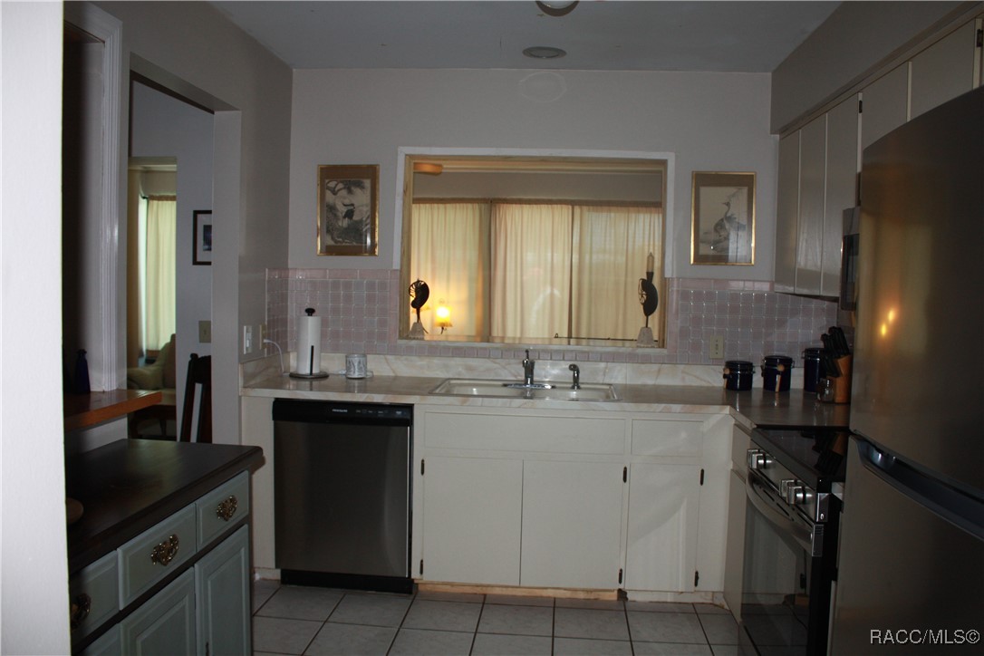 2001 W Belgrade Drive, Citrus Springs, Florida image 11