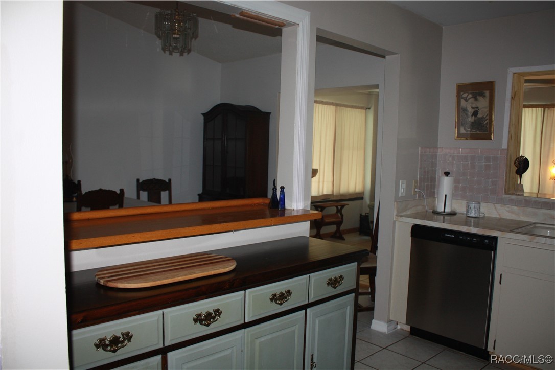 2001 W Belgrade Drive, Citrus Springs, Florida image 12