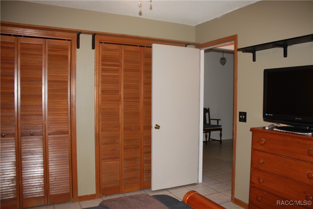 2001 W Belgrade Drive, Citrus Springs, Florida image 16